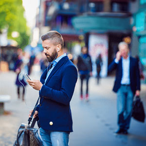 Texting While Walking More Dangerous Than Texting While Driving